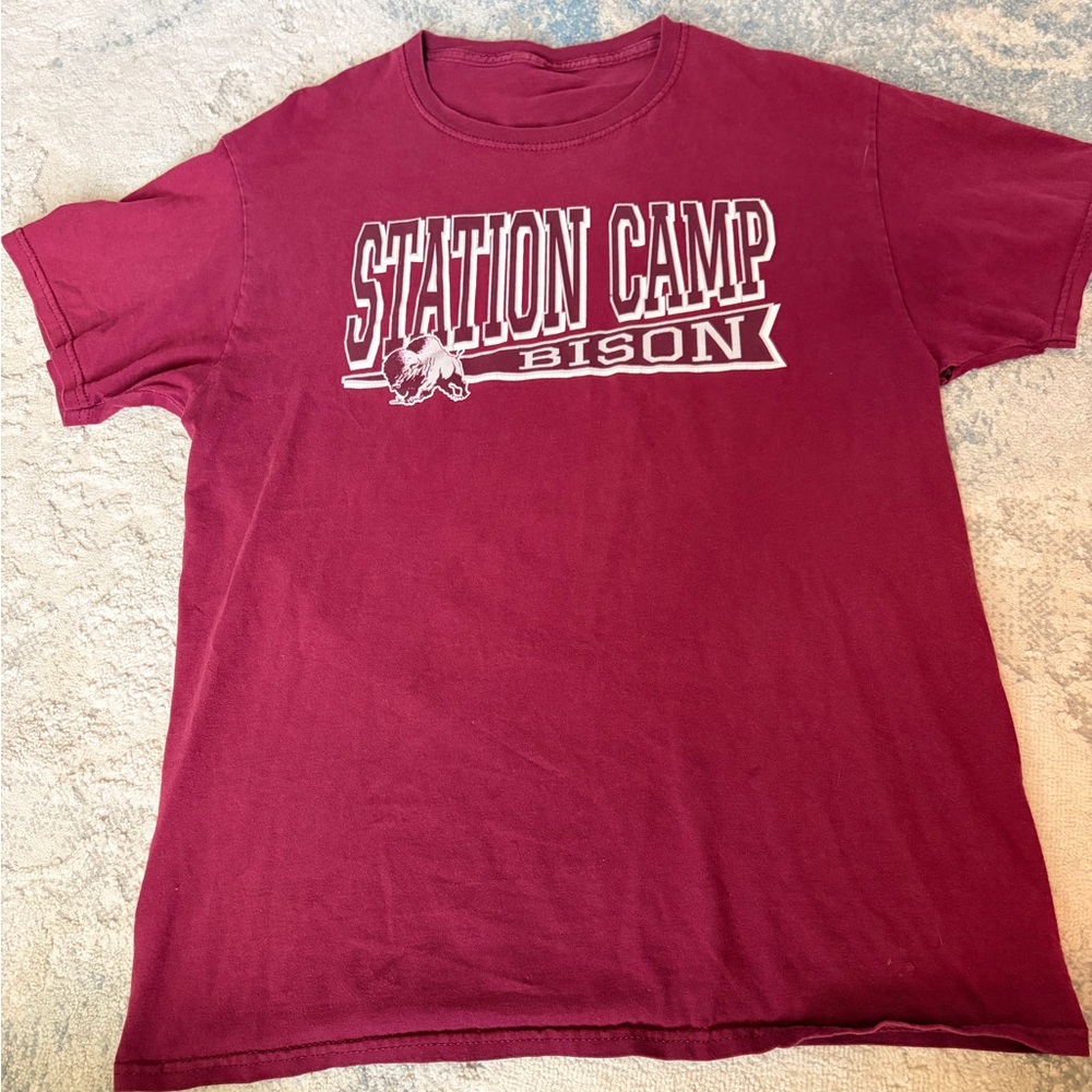 Station Camp Bison Men's Maroon Graphic T-Shirt
